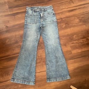 American eagle next level stretch high rise flare cut size 12 womens